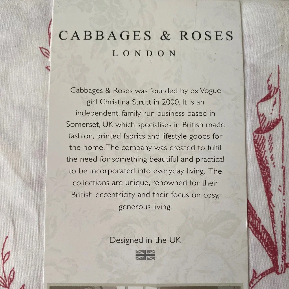 Cabbages & Roses London Queen Duvet Set Floral Toile Berry Red Cotton Christmas